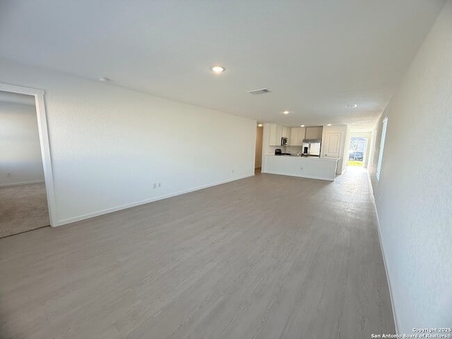 Photo - 232 Ottawa Wy