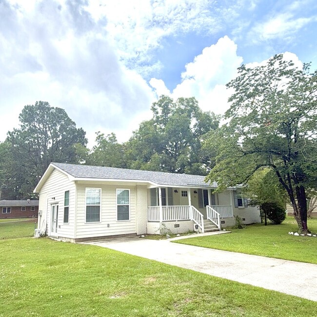 Building Photo - 1931 Lt Hardee Rd
