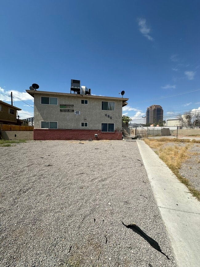 485 North Cir Unit 2