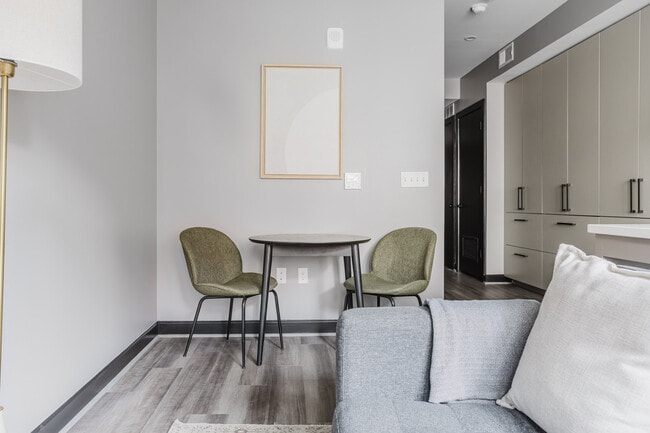 Photo - 1313 L St NW Unidad FL3-ID936