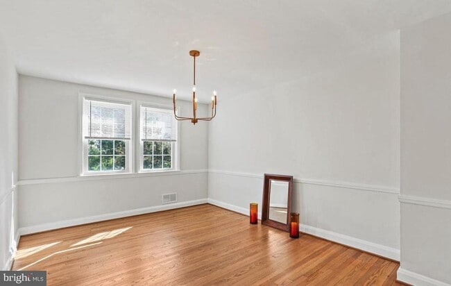 Photo - 403 Stratford Rd