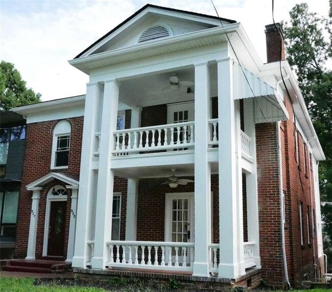 Photo - 825 North Ave