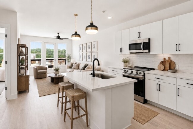 C - Plan Kitchen & Living Room