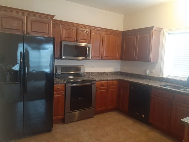 Photo - 3 Bed, 2.5 Bath, Rock Creek Townhome