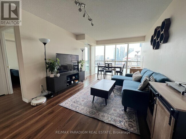 Photo - 51 Lower Simcoe St Unit 1110