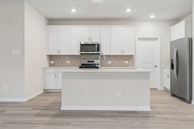 Photo - 702 Dotty Dr