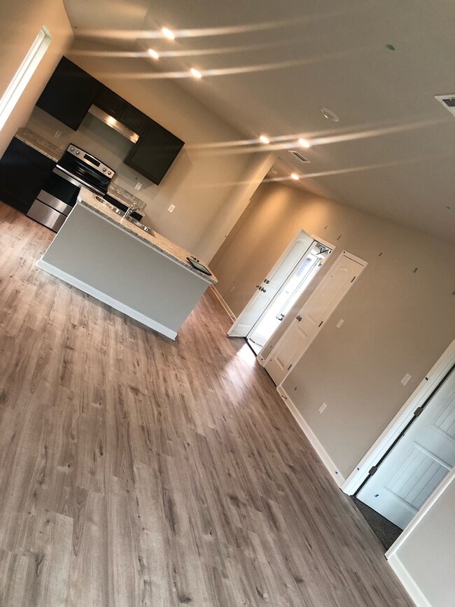 Photo - 5682 Magnolia de Percy Dr