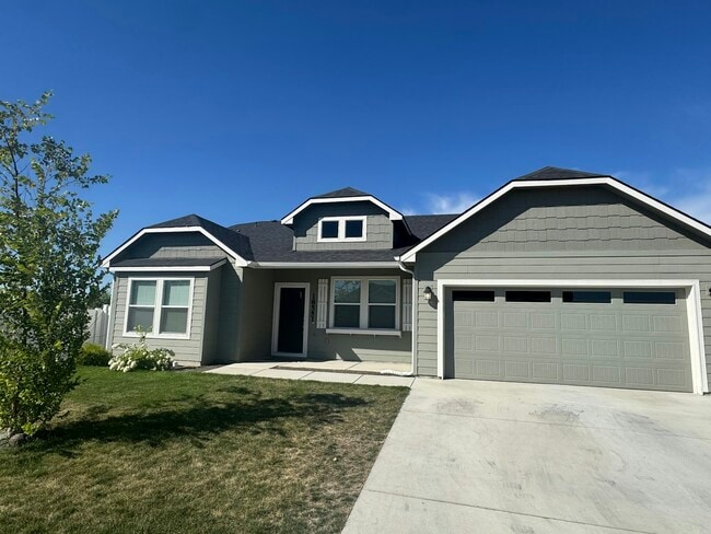 Building Photo - 18551 White Rose Pl Rental