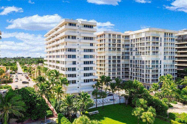 Building Photo - 8911 Collins Ave Unit 802