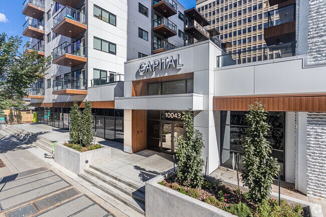 Building Photo - Capital