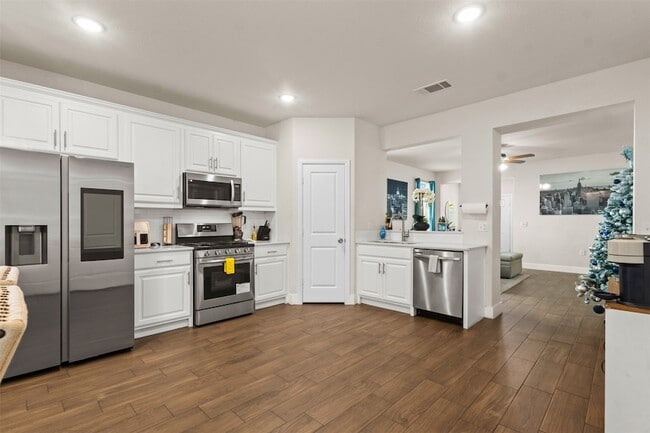 Photo - 2303 Starks Ave