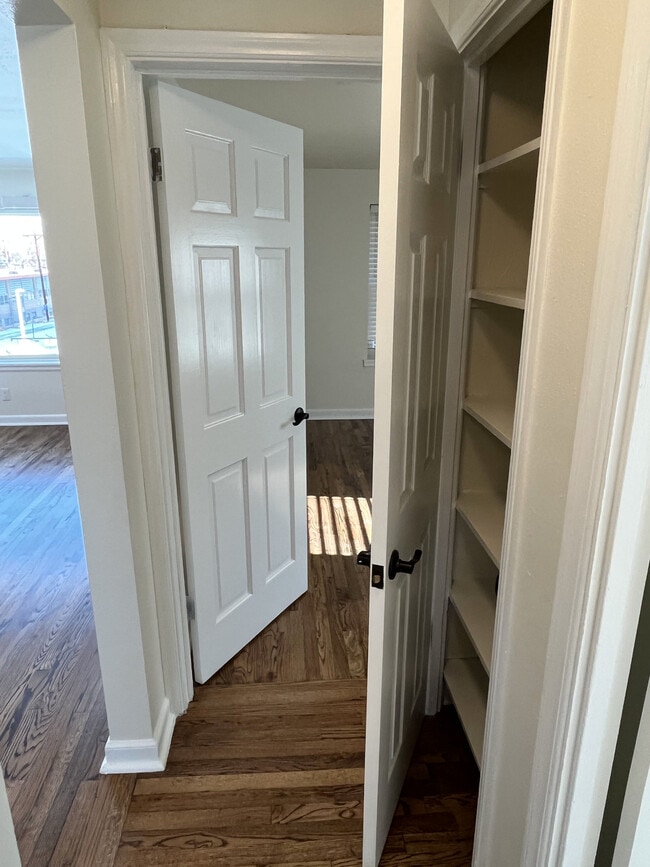Photo - 512 W 18th St Unidad 512 W 18th Street #3