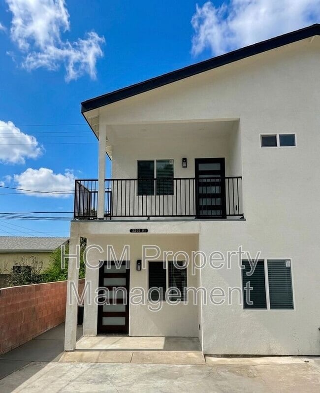 Building Photo - 5233 Bellflower Blvd