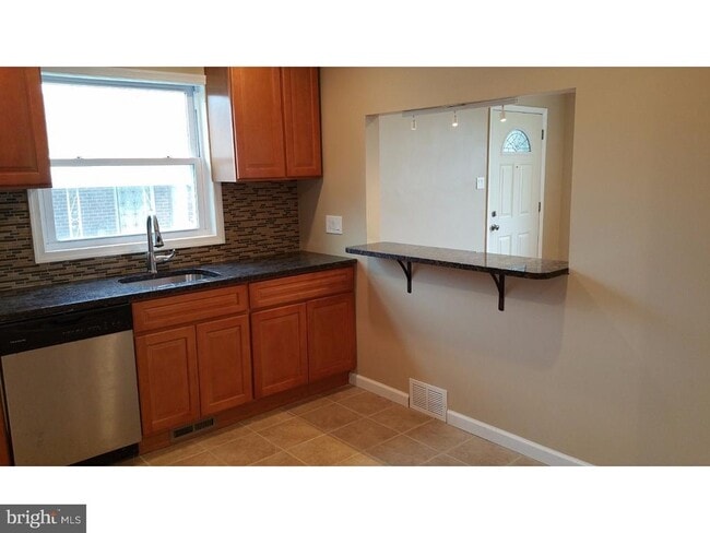 Photo - 9960 Woodfern Rd