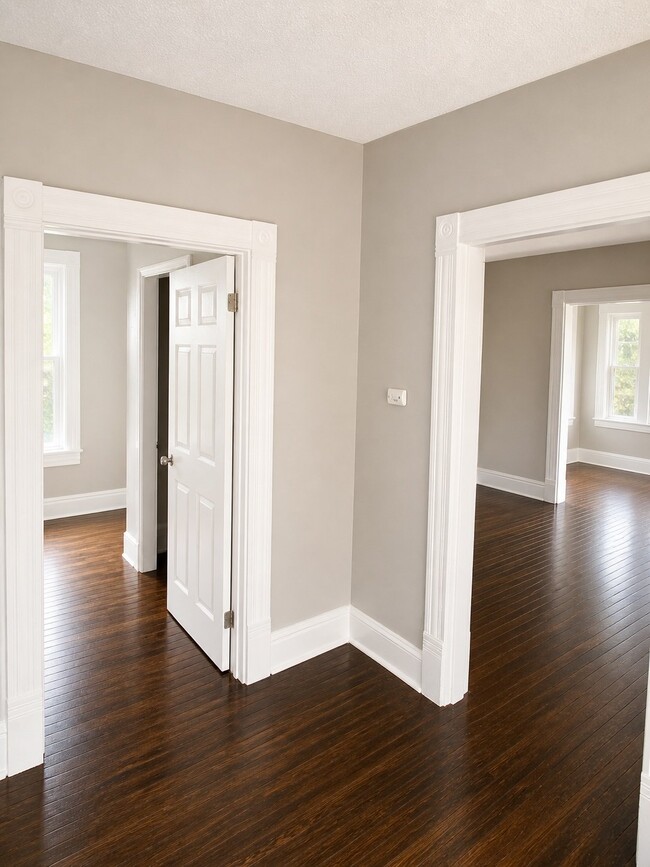 Building Photo - 3857 W 37th St