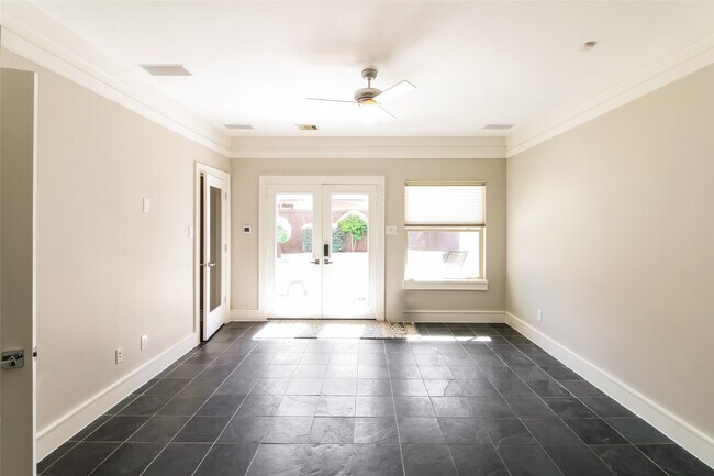 Photo - 4313 Floyd St