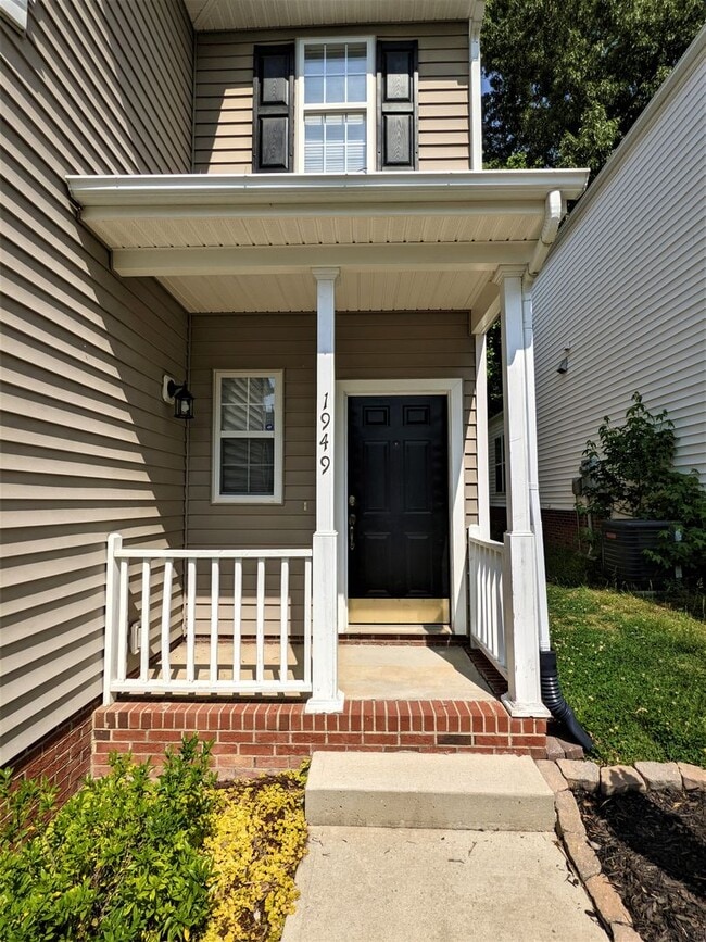 Photo - Home at Hedingham
