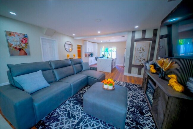 Photo - 2281 SW 15th St Unit SI ID1588376P