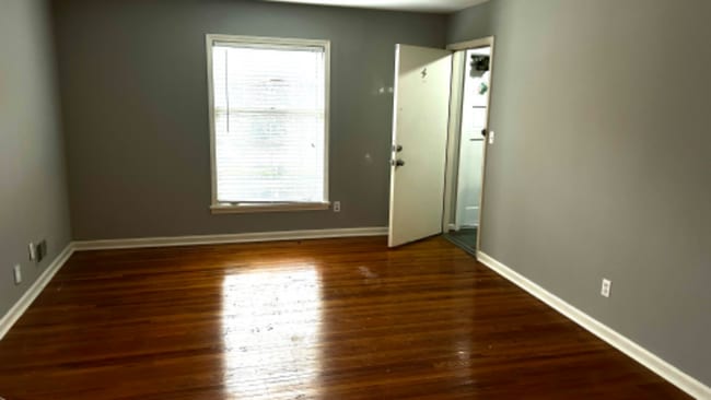 Photo - 2549 Glenmary Ave Unit 4