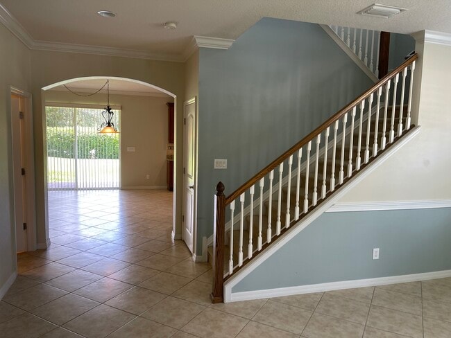 Photo - 2905 Winglewood Cir