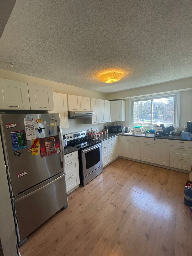 Photo - 126 Conroy Cres