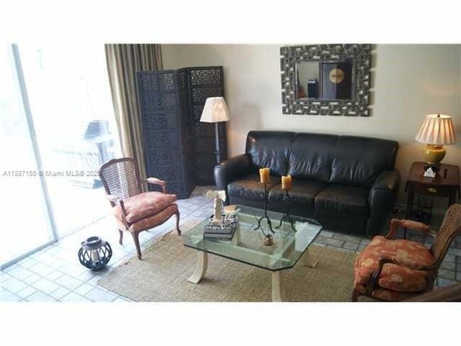 Photo - 2040 Pompeii Ct