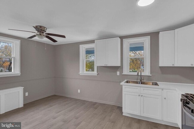 Photo - 713 Public Rd