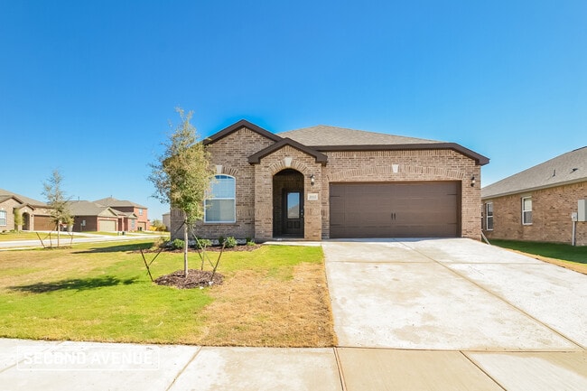 Building Photo - 2112 Jeanine Dr