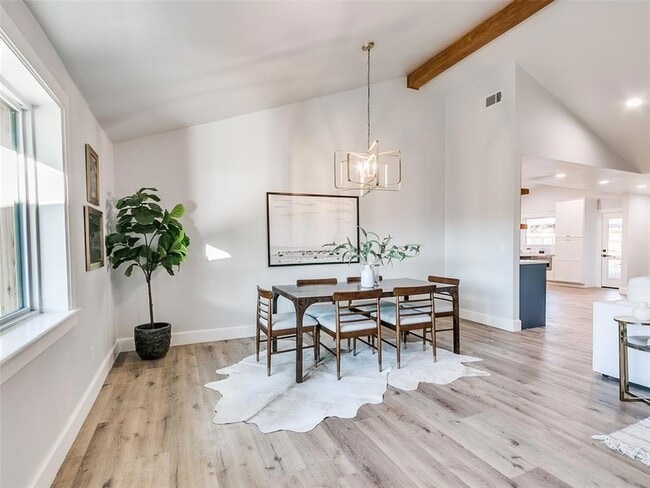 Photo - 2101 NW 60th St