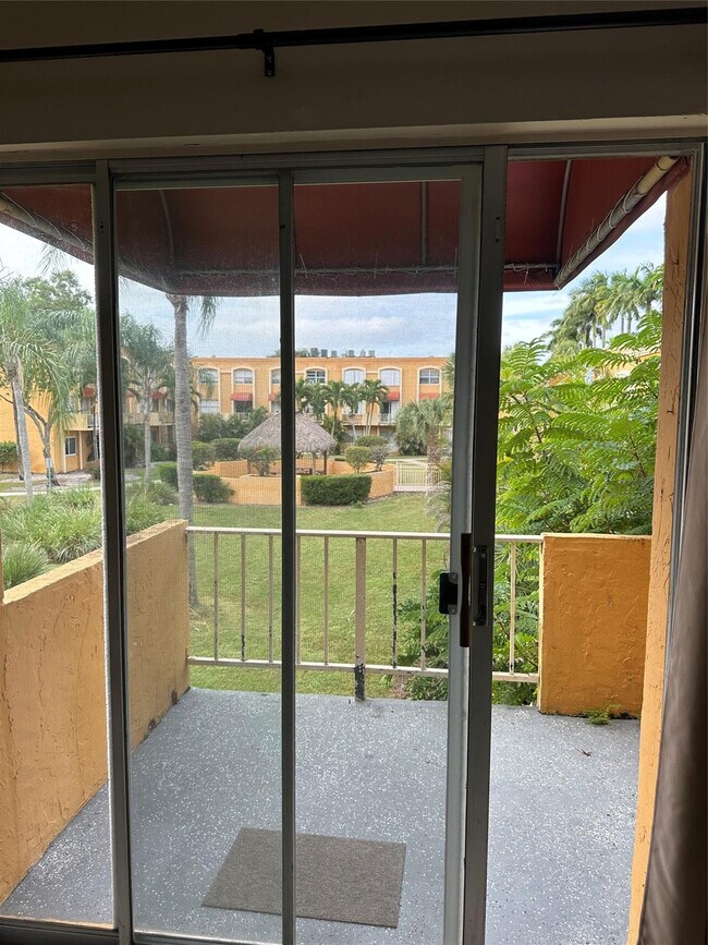 Photo - 17911 Ave Unit M209