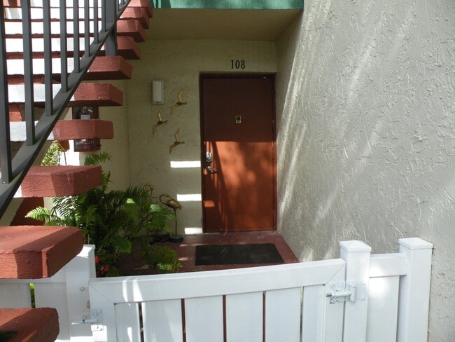 Photo - 15 Willowbrook Ln Unit 108
