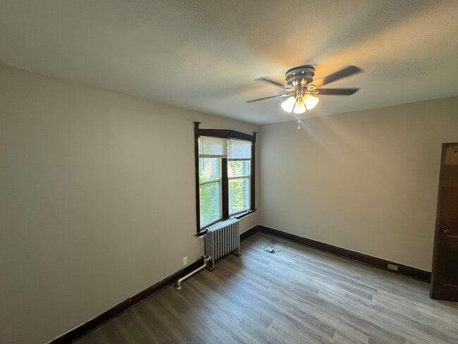 Photo - 6360 S Greenwood Ave Unit 6360 -  3