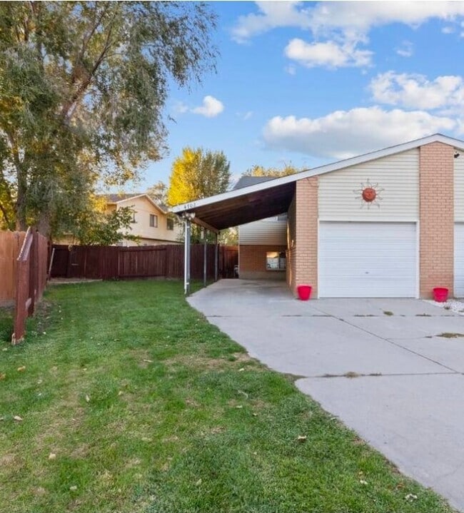Photo - 4702 S Cathay Cir