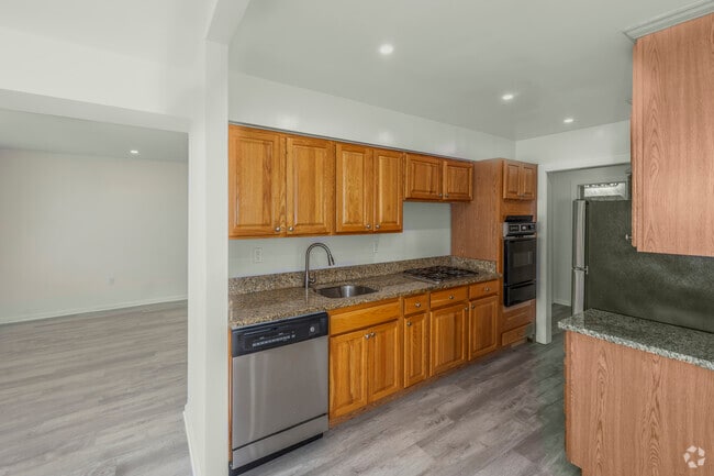 2BR, 2BA - 1,367SF - Kitchen