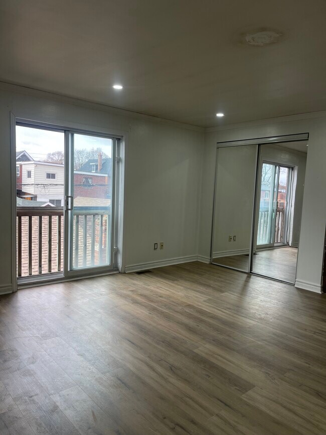 Photo - 700 Brock Av Unit Private Bedroom