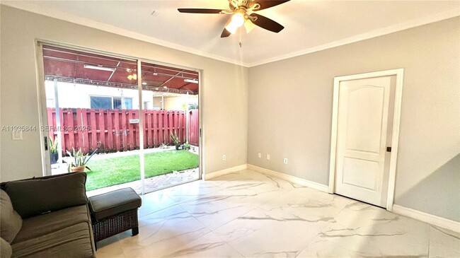 Photo - 17014 SW 39th St