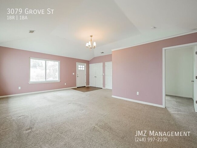 Photo - 3079 Grove St