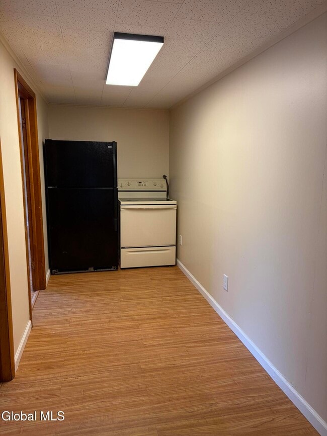 Photo - 214 Center St Unit 7
