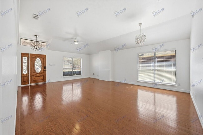 Photo - 468 Caviness Dr