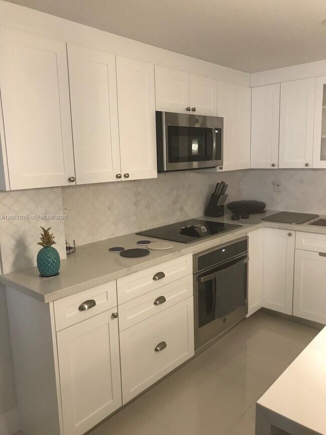 Photo - 19390 Collins Ave Unit 417