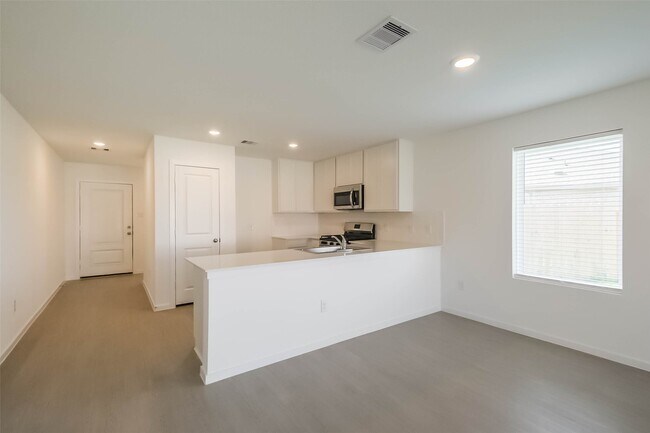Photo - 6514 Linden Leaf Dr