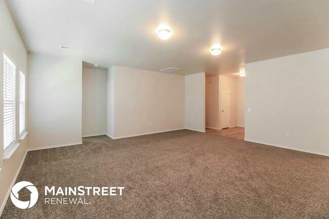 Photo - 909 N Donald Way