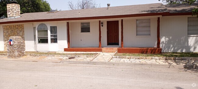 Building Photo - 1005 Valley View St Rental