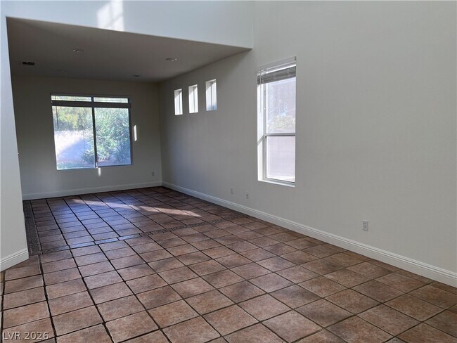 Photo - 3031 Scenic Valley Way