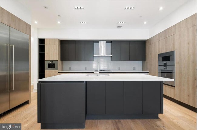 Photo - 724 Chesnut Street