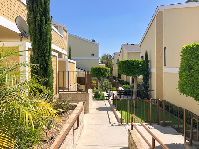 Ladera Vista Apartments
