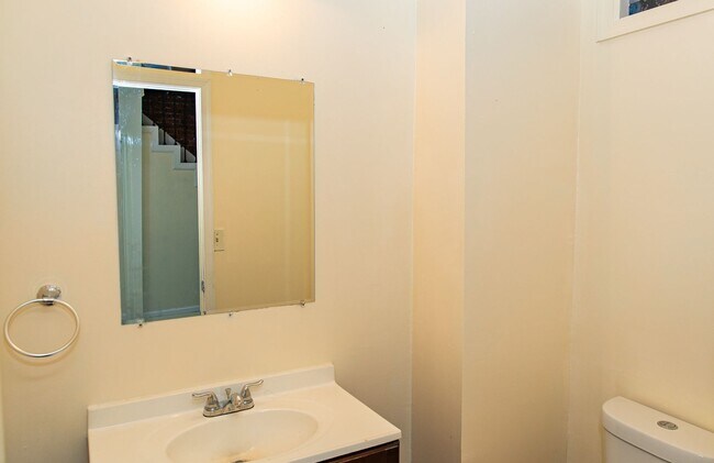 Photo - 505 Denison St
