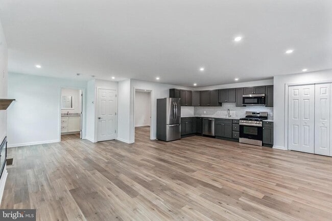 Photo - 557 Durham Rd