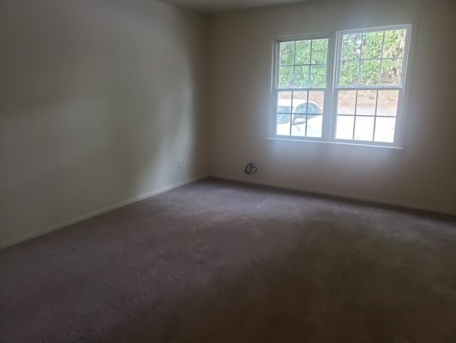 Photo - 1005 W Lee Rd Unit 2