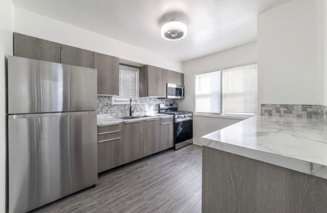 Photo - 2267 Tennessee St